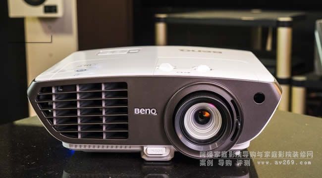 BenQ W3000